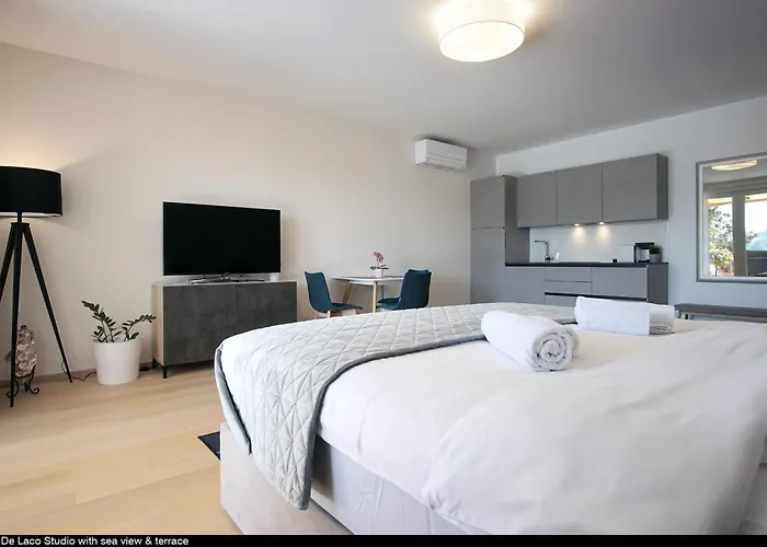 Val De Laco Studio Apartments